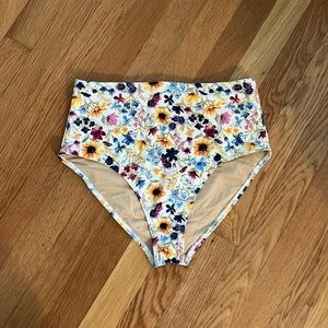 Old navy high waisted bikini bottoms size medium